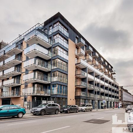 Millennium Manufaktura Blue Apartment Warsaw Luaran gambar